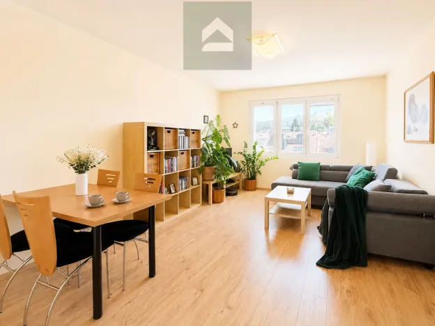 Prodej bytu 3+1, Plzeň - Lobzy, Dlouhá, 76 m2