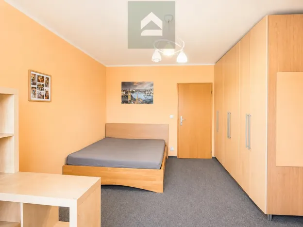 Prodej bytu 3+1, Plzeň - Lobzy, Dlouhá, 76 m2