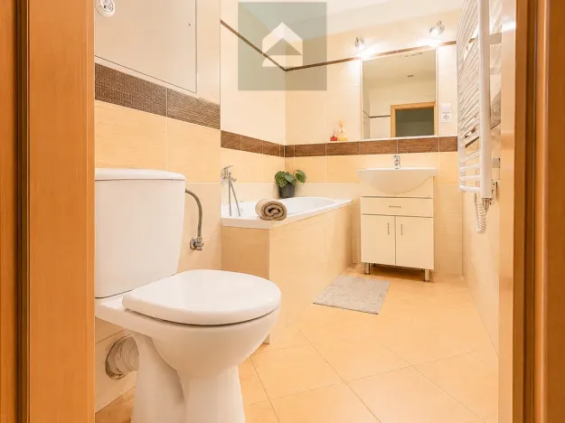 Prodej bytu 3+1, Plzeň - Lobzy, Dlouhá, 76 m2