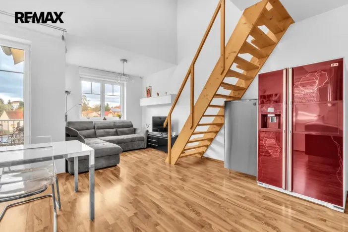 Prodej bytu 4+kk, Strančice, Náměstí Emila Kolbena, 108 m2