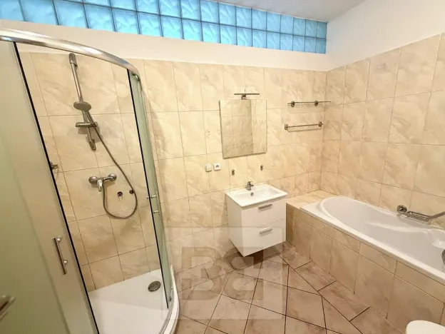 Pronájem bytu 3+1, Praha - Nové Město, Trojická, 95 m2