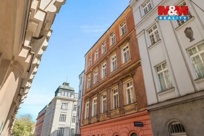 Pronájem bytu 2+1, Praha - Nové Město, Růžová, 60 m2