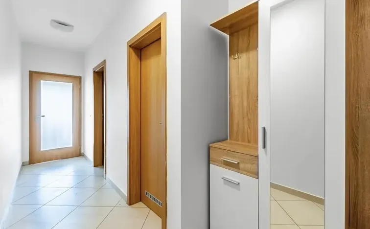 Pronájem bytu 1+kk, Praha - Holešovice, Na Maninách, 41 m2