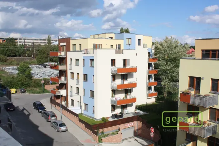 Pronájem bytu 3+kk, Praha, Vladycká, 55 m2