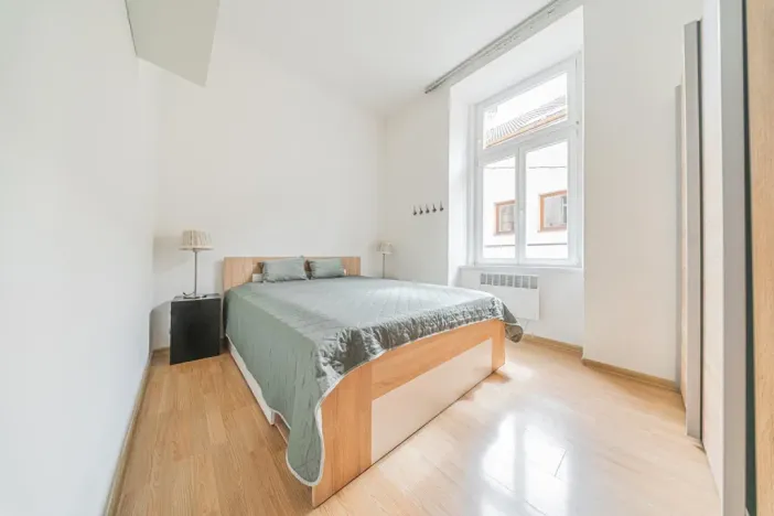 Prodej bytu 2+kk, Praha - Smíchov, Holečkova, 34 m2