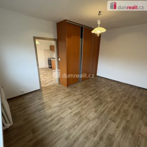 Pronájem bytu 1+1, Jílové - Kamenná, Okružní, 35 m2