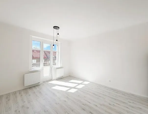 Pronájem bytu 2+kk, Praha - Žižkov, Jeseniova, 54 m2
