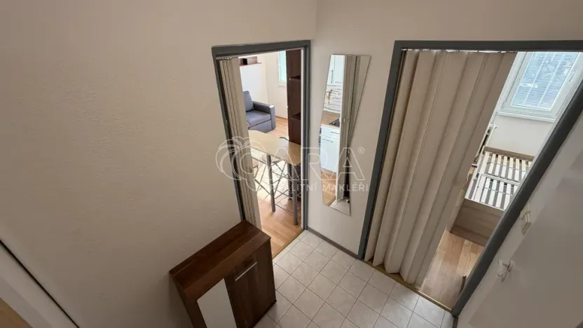Pronájem bytu 2+kk, Praha - Záběhlice, Jabloňová, 33 m2