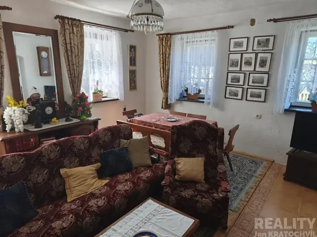 Prodej rodinného domu, Tuhaň, 350 m2