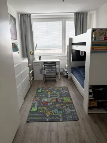 Pronájem bytu 3+1, Praha, Doležalova, 72 m2