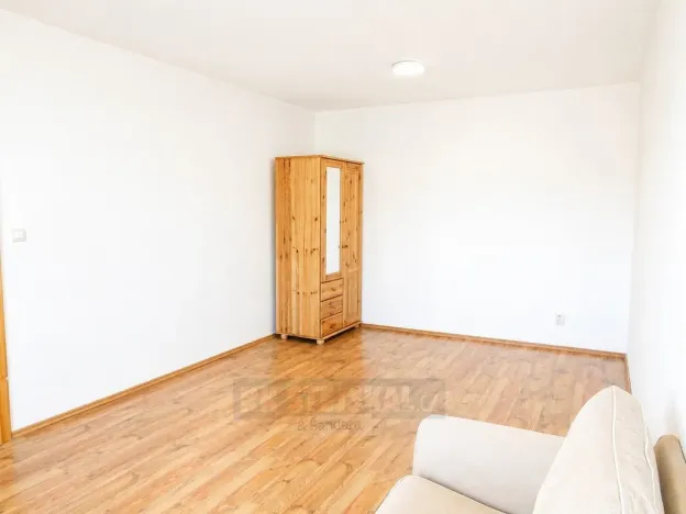 Pronájem bytu 1+1, Český Krumlov - Plešivec, Sídliště Plešivec, 45 m2