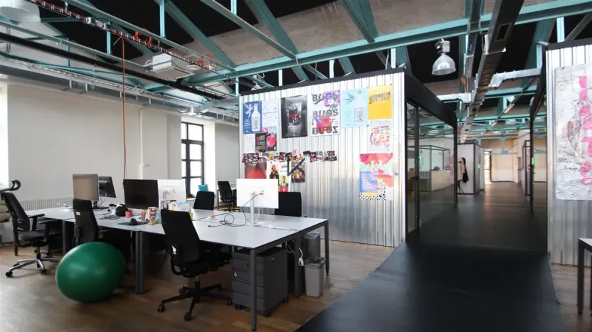 Pronájem kanceláře, Praha, Lihovarská, 706 m2