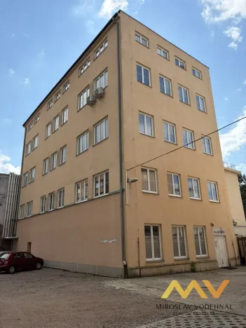 Pronájem kanceláře, Hradec Králové, Škroupova, 62 m2