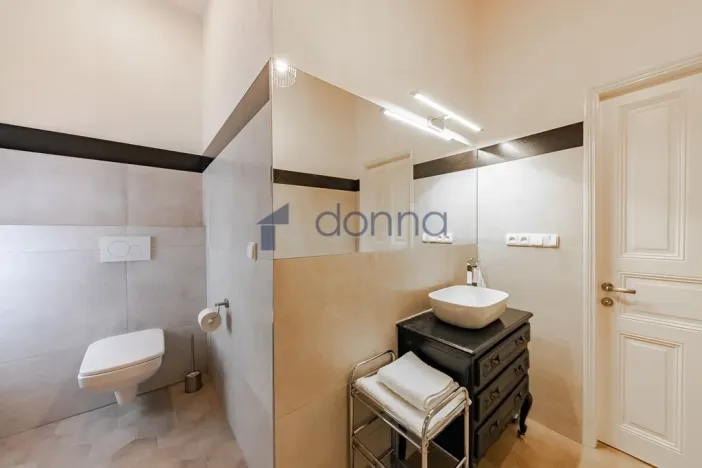 Pronájem bytu 1+1, Praha, Hálkova, 46 m2