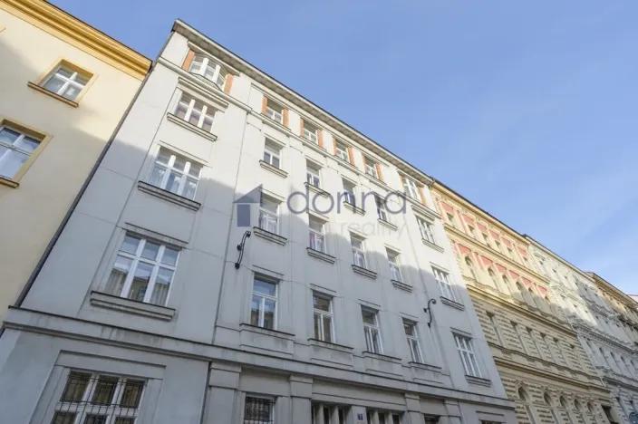 Pronájem bytu 1+1, Praha, Hálkova, 46 m2