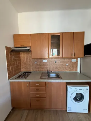 Pronájem bytu 1+kk, Praha - Braník, Ke Krči, 30 m2