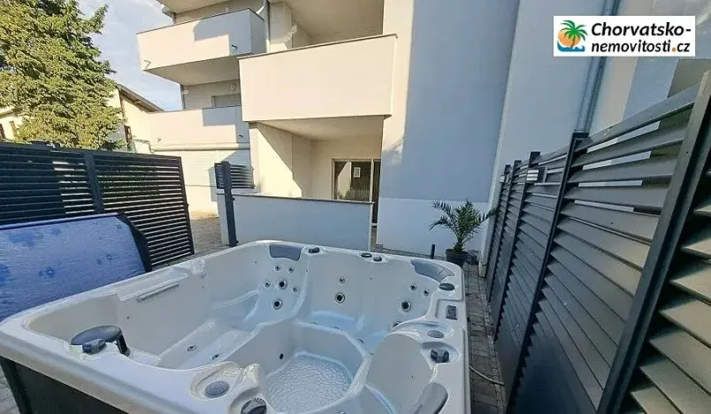 Prodej bytu 3+kk, Novalja, Chorvatsko, Ulica Matice Hrvatske, 70 m2