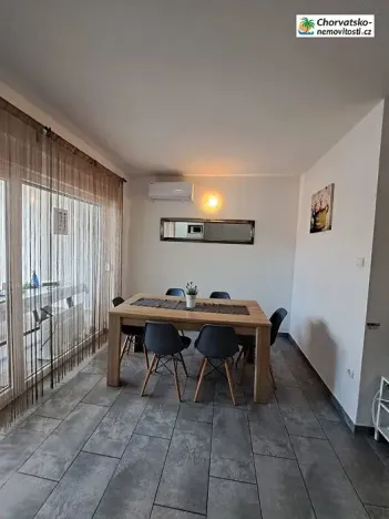 Prodej bytu 3+kk, Novalja, Chorvatsko, Ulica Matice Hrvatske, 70 m2