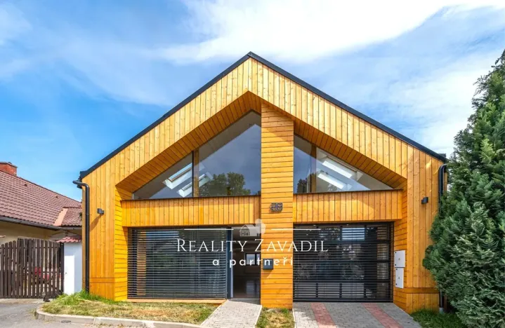 Prodej rodinného domu, Praha - Pitkovice, Žampiónová, 190 m2