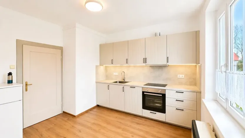 Prodej bytu 2+1, Cheb, Májová, 63 m2