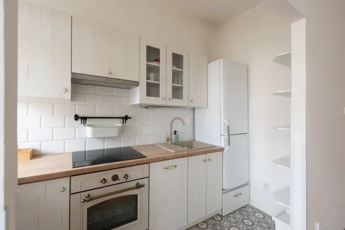 Pronájem bytu 2+kk, Praha - Vršovice, Kišiněvská, 52 m2