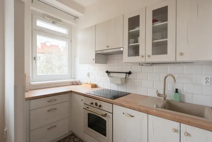 Pronájem bytu 2+kk, Praha - Vršovice, Kišiněvská, 52 m2