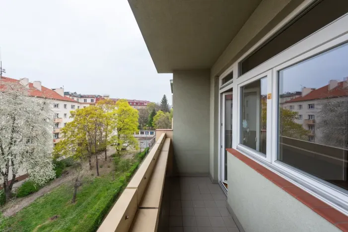 Pronájem bytu 2+kk, Praha - Vršovice, Kišiněvská, 52 m2