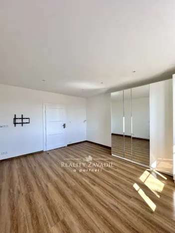 Pronájem bytu 2+kk, Pardubice, Teplého, 40 m2