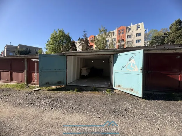 Pronájem garáže, Znojmo, Gagarinova, 18 m2