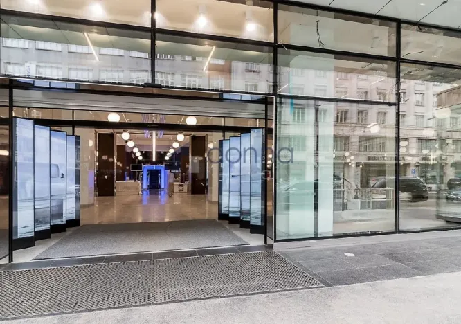 Pronájem obchodního prostoru, Praha, Na Poříčí, 26 m2