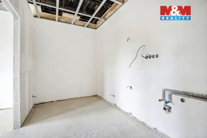 Prodej činžovního domu, Chomutov, Beethovenova, 1800 m2