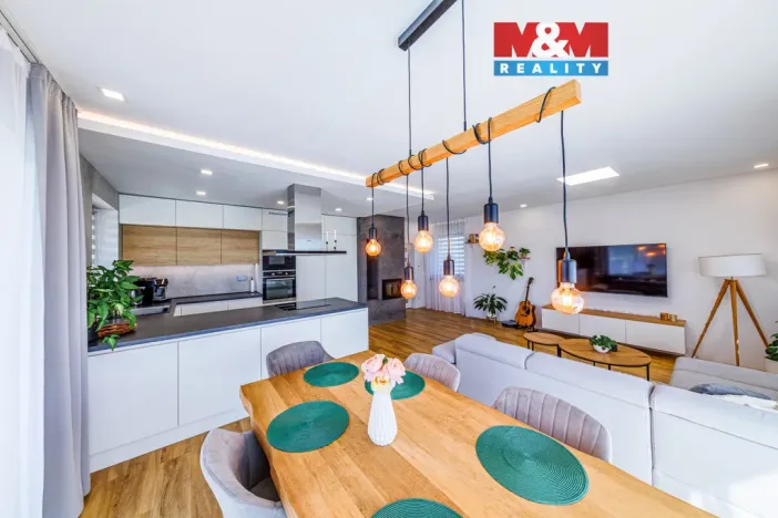 Prodej rodinného domu, Rumburk - Rumburk 3-Dolní Křečany, Ke koupališti, 135 m2