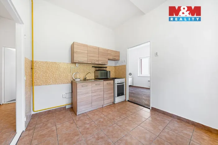 Prodej bytu 3+1, Oloví - Hory, 74 m2