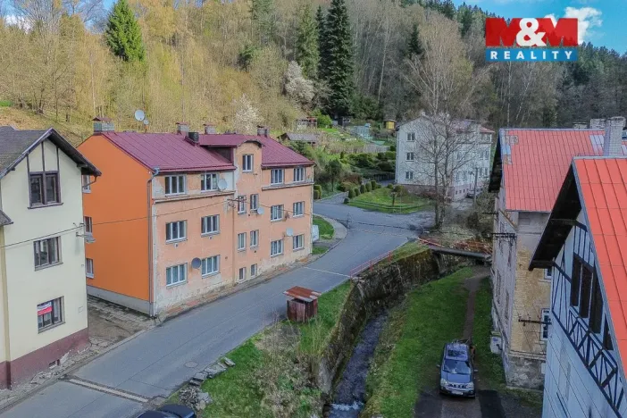 Prodej bytu 3+1, Oloví - Hory, 74 m2