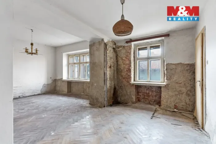 Prodej bytu 2+1, Hejnice, 72 m2