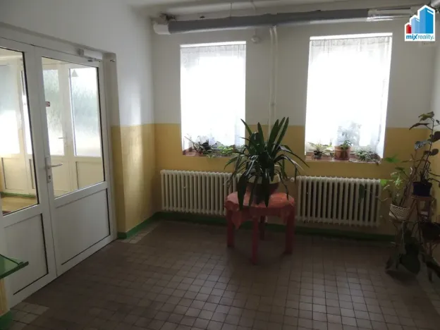 Prodej bytu 2+1, Karlovy Vary, Západní, 60 m2