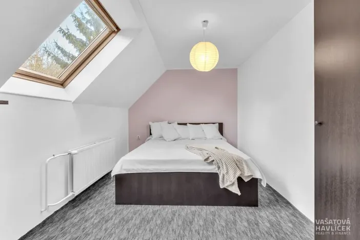 Prodej rodinného domu, Vysoká nad Labem, 280 m2