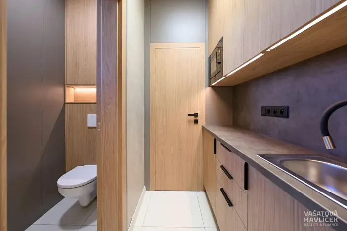 Pronájem obchodního prostoru, Hradec Králové, Víta Nejedlého, 400 m2