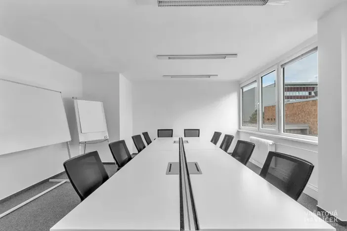 Pronájem kanceláře, Hradec Králové, Akademika Heyrovského, 30 m2