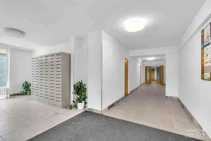 Pronájem kanceláře, Hradec Králové, Akademika Heyrovského, 30 m2