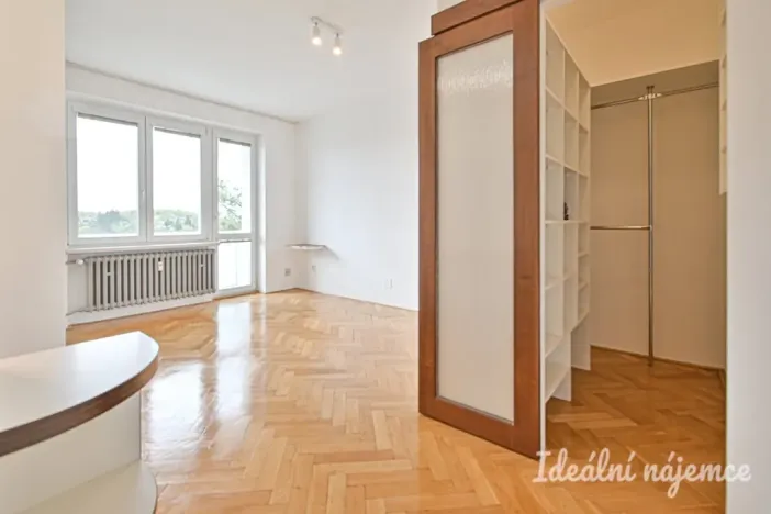 Pronájem bytu 1+1, Brno, Ječná, 37 m2