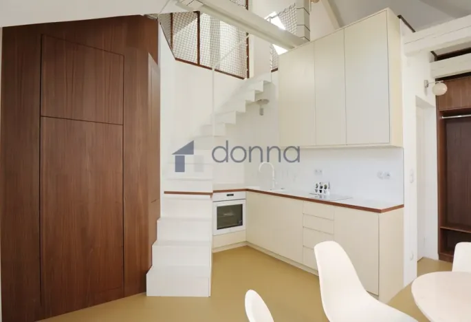 Pronájem bytu 2+kk, Praha, Fetrovská, 53 m2