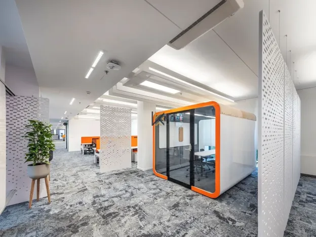 Pronájem kanceláře, Praha - Karlín, Karolinská, 2679 m2