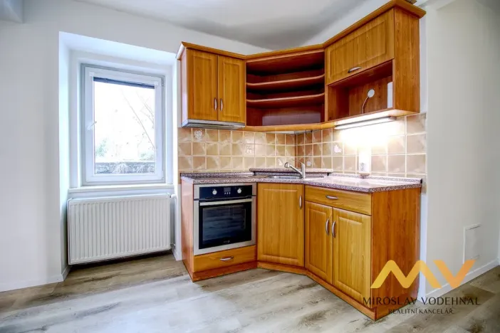 Pronájem bytu 2+kk, Hradec Králové, Střelecká, 38 m2