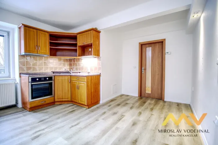 Pronájem bytu 2+kk, Hradec Králové, Střelecká, 38 m2