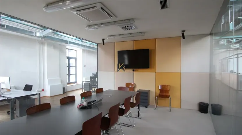 Pronájem obchodního prostoru, Praha - Libeň, Lihovarská, 705 m2