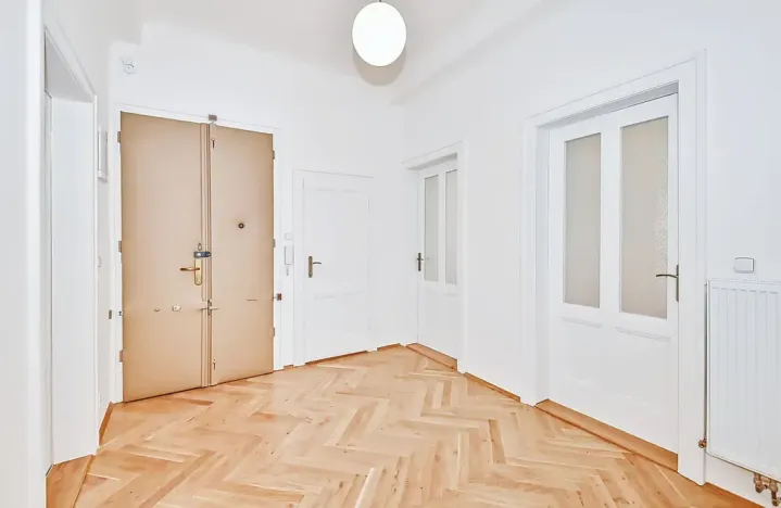 Pronájem bytu 3+1, Praha - Malá Strana, Karmelitská, 95 m2