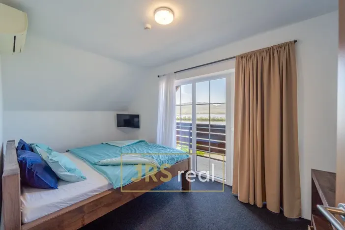 Prodej apartmánu, Strachotín, Sklepní, 160 m2