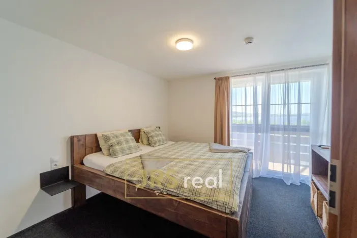 Prodej apartmánu, Strachotín, Sklepní, 160 m2