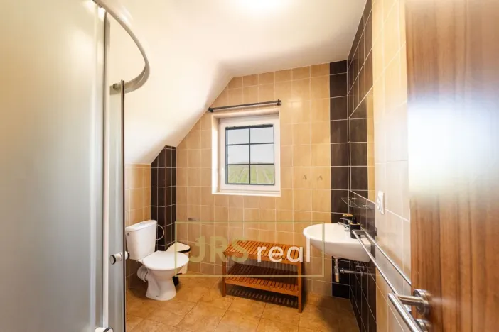 Prodej apartmánu, Strachotín, Sklepní, 160 m2